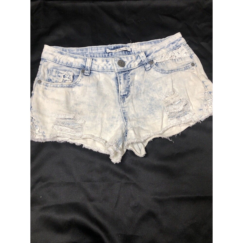 Vanilla Star Jean Shorts Women's Size 9 Distressed Destroyed Vtg Denim Lace Fray